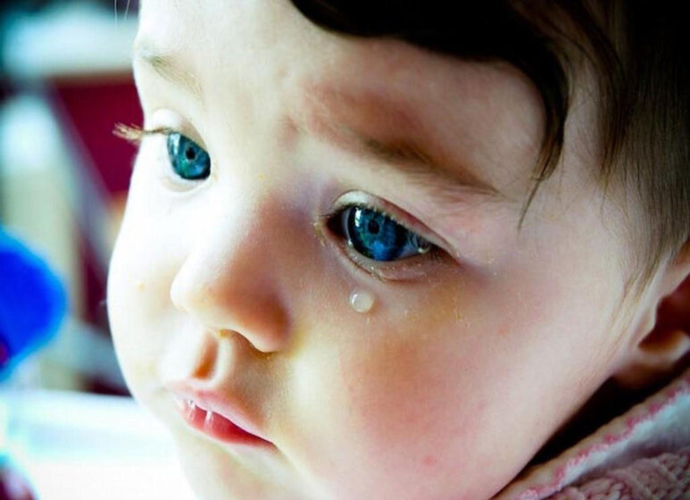 Tổng hợp Hình ảnh buồn khóc baby