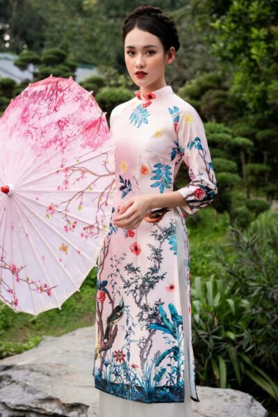 Ảnh mẫu áo dài cách tân màu hồng phối xanh