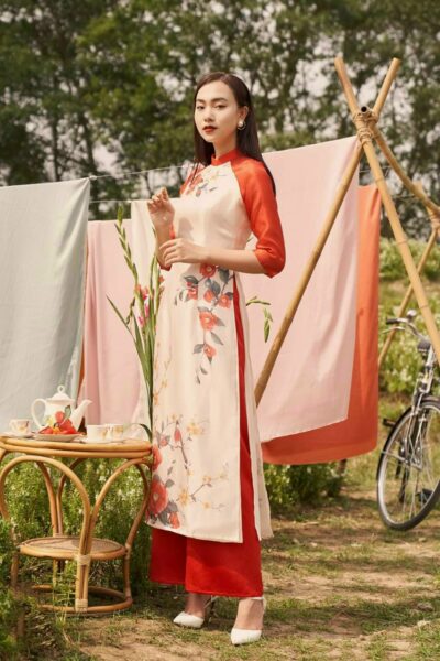 Mẫu áo dài cách tân đỏ trắng