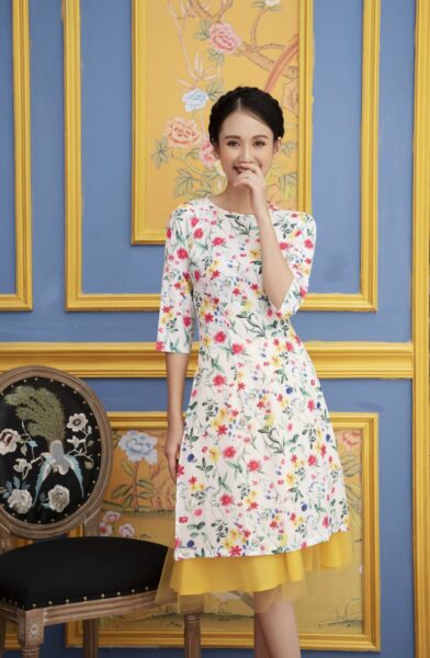 Mẫu áo dài cách tân hoa nhí