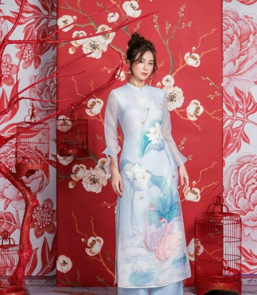 Mẫu áo dài cách tân màu xanh