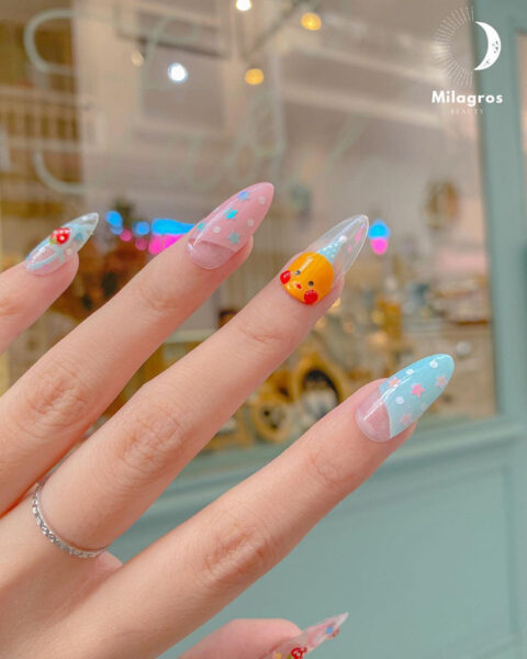 Top những Mẫu nail móng đi biển móng trong suốt