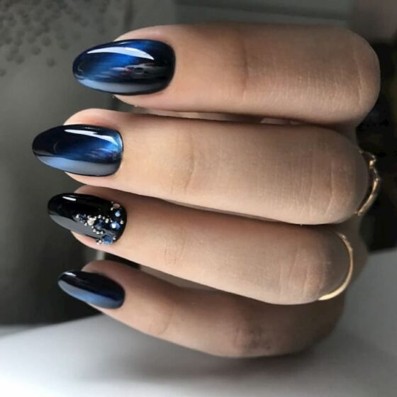 Top những Mẫu nail móng mắt mèo đính đá