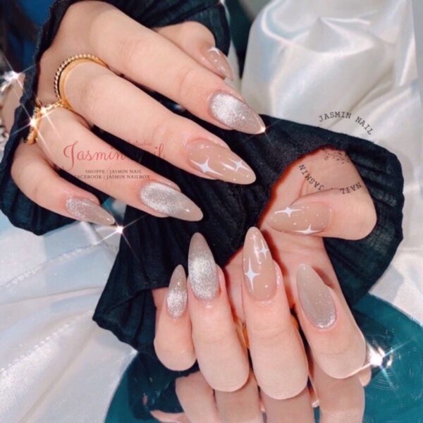 mẫu nail mắt mèo kim cương