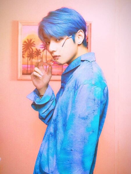 Tổng hợp Hình ảnh V tóc xanh tháo kính siêu đẹp